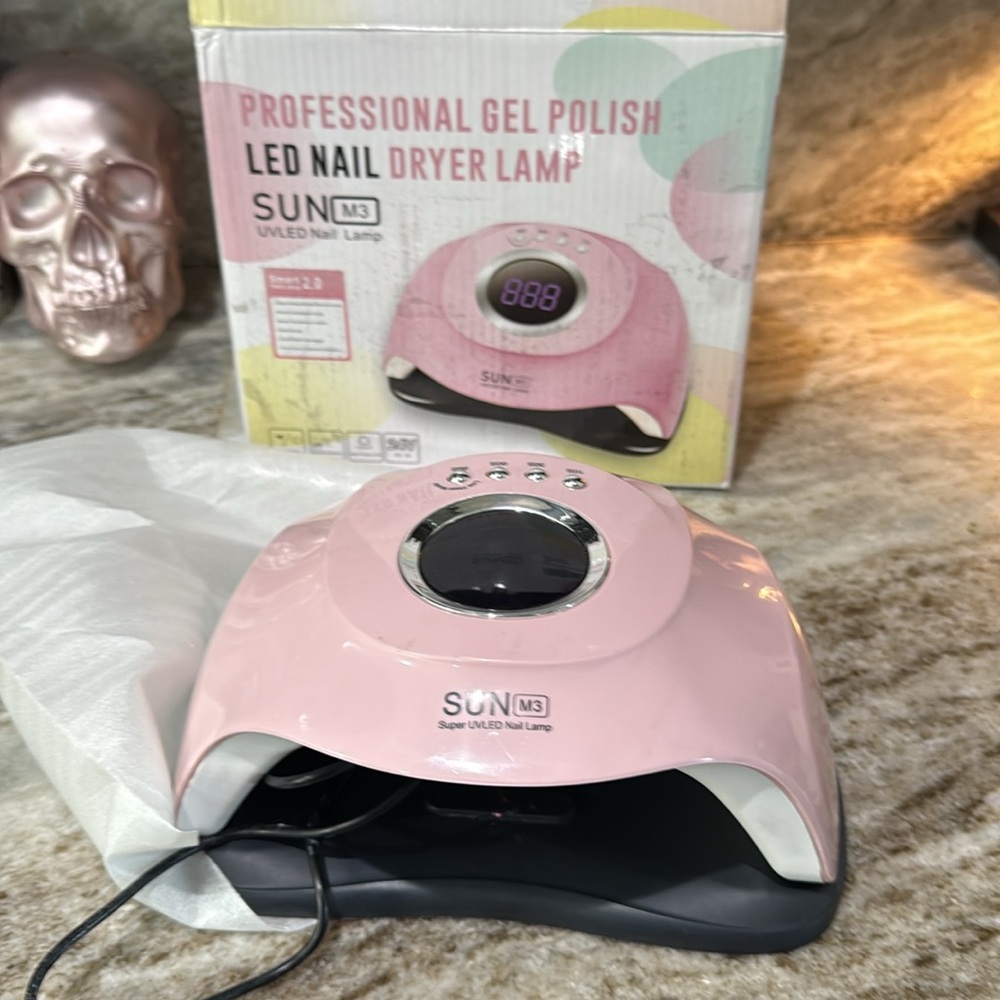 Led nail dryer lamp m3 uvled used once